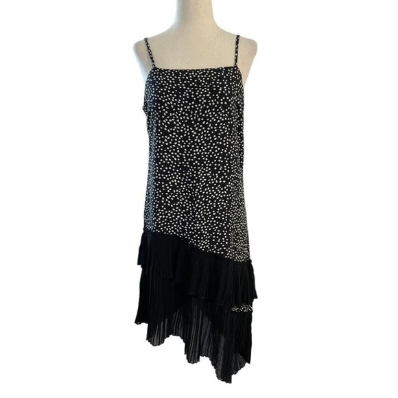 H&M Women Size 6 Polka Dot Pleated Dress Asymmetrical 15-841 - Picture 1 of 8